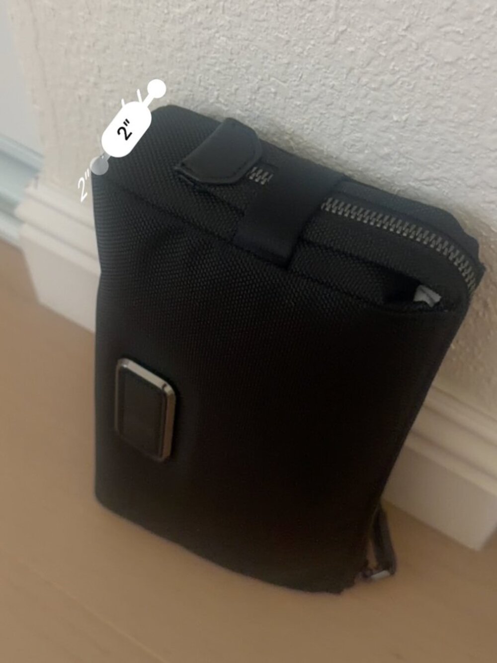 TUMI Black Pouch with Strap Brand New GWP $125 Value - Picture 7 of 11